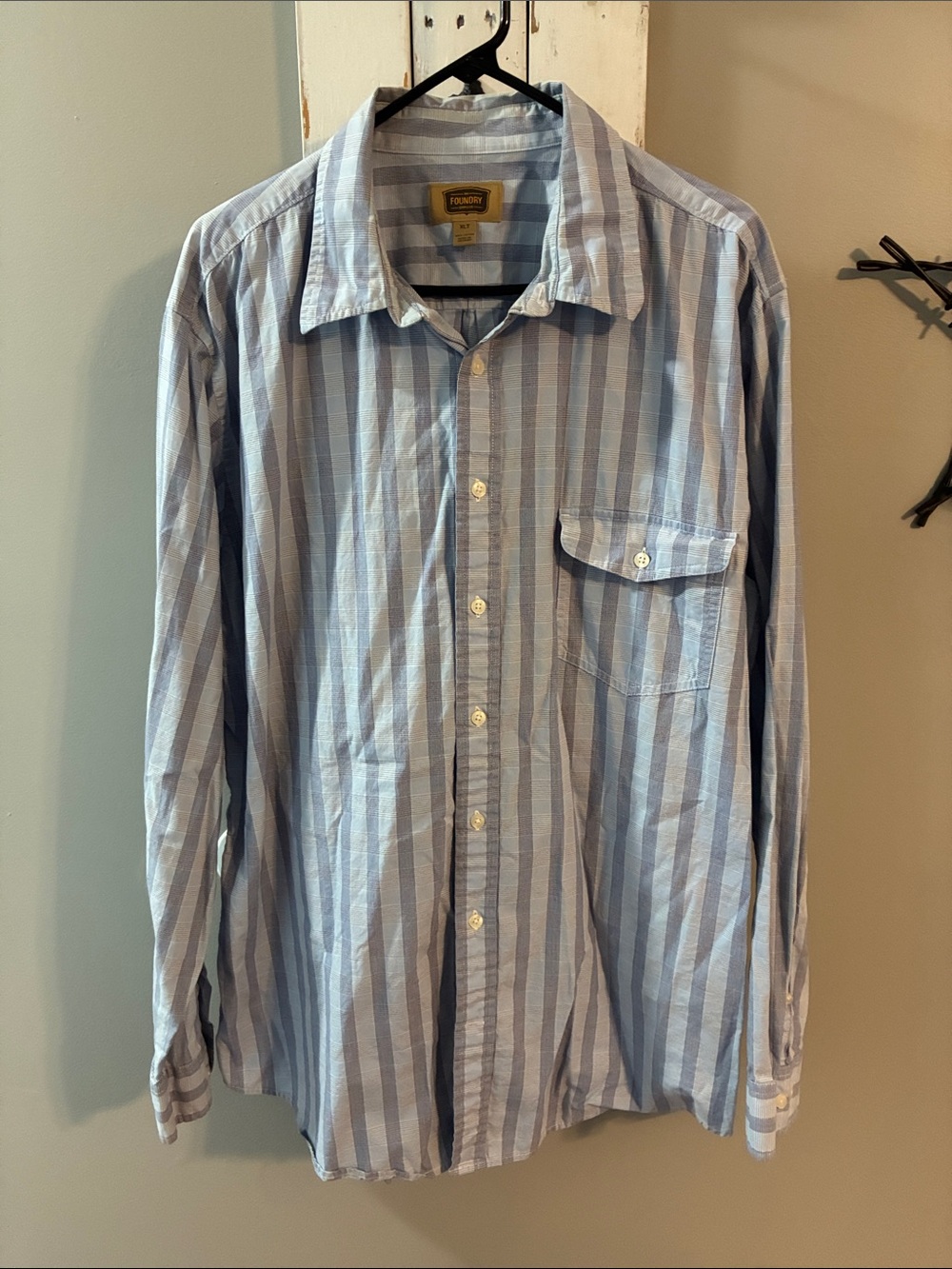 Men’s big and tall long sleeve button down shirt